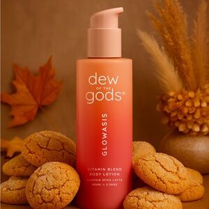 *NIB* Dew of the Gods Glowasis Pumpkin Spice Latte Body Lotion 3.38oz
